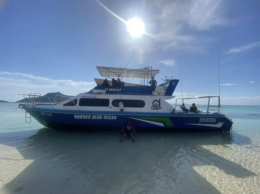 Speedboat transfer from Semporna jetty to Blue Ocean Resort, Sabah Malaysia