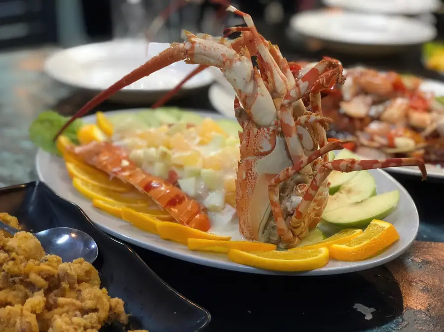 Fresh seafood dinner buffet at Blue Ocean Resort restaurant, Semporna Sabah